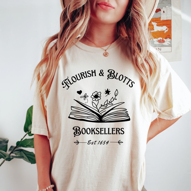Flourish Blotts Magic Wizard T-shirt