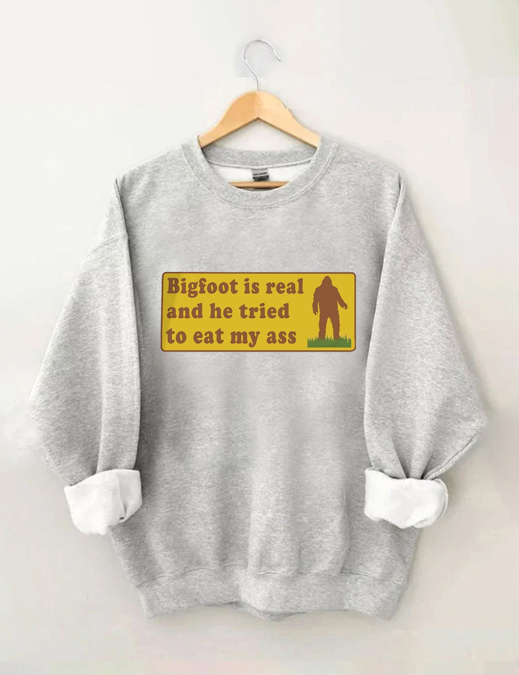 Bigfoot Is Real Letter Print Sweatshirt